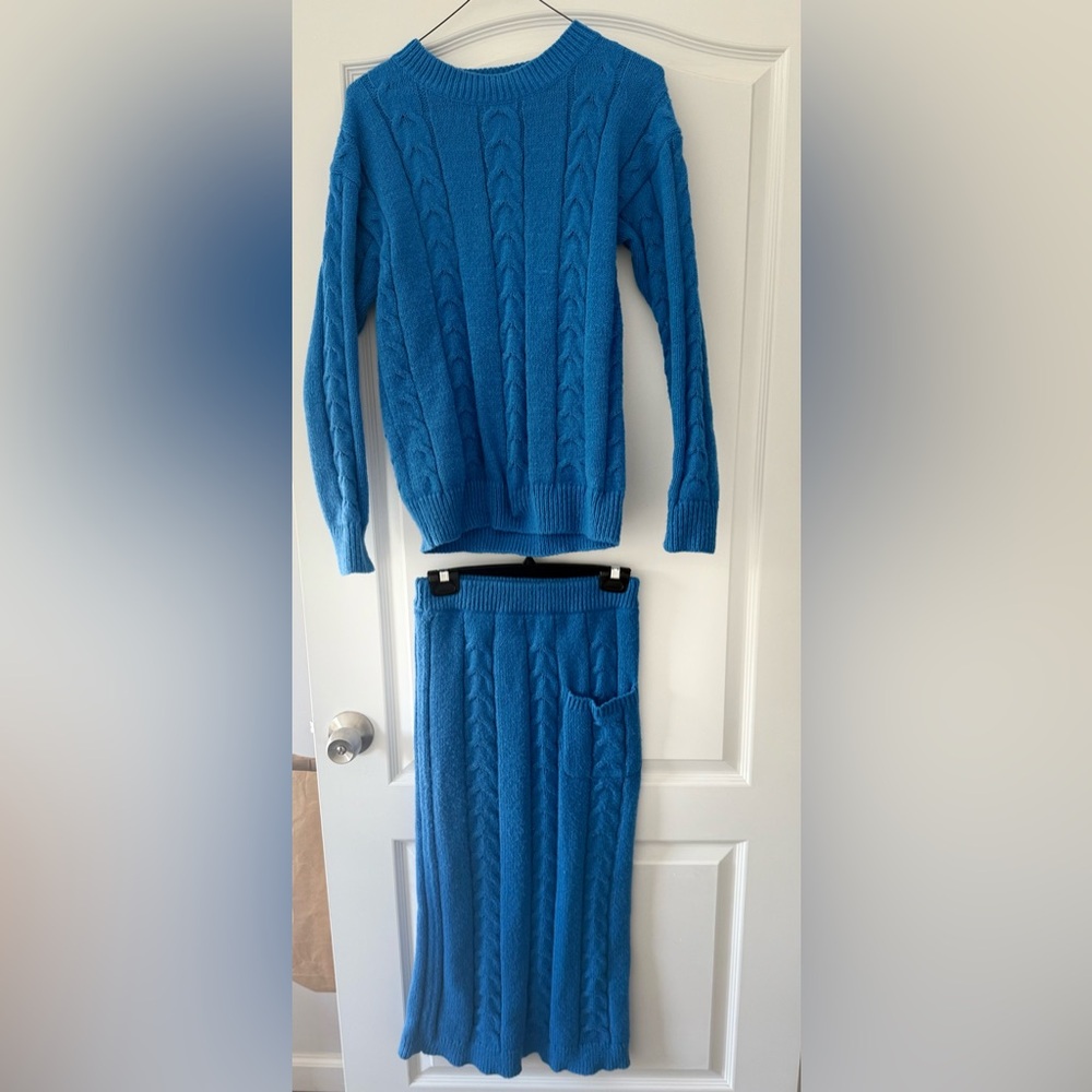 Amazon Essentials Blue Cable Knit Skirt Set